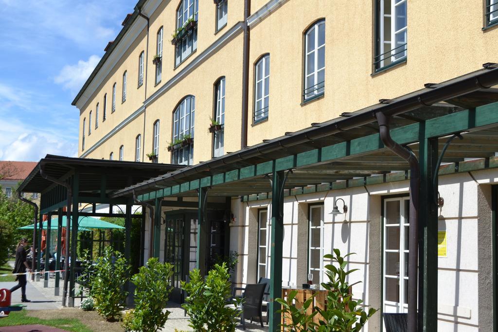 Jufa Hotel Fuerstenfeld Εξωτερικό φωτογραφία