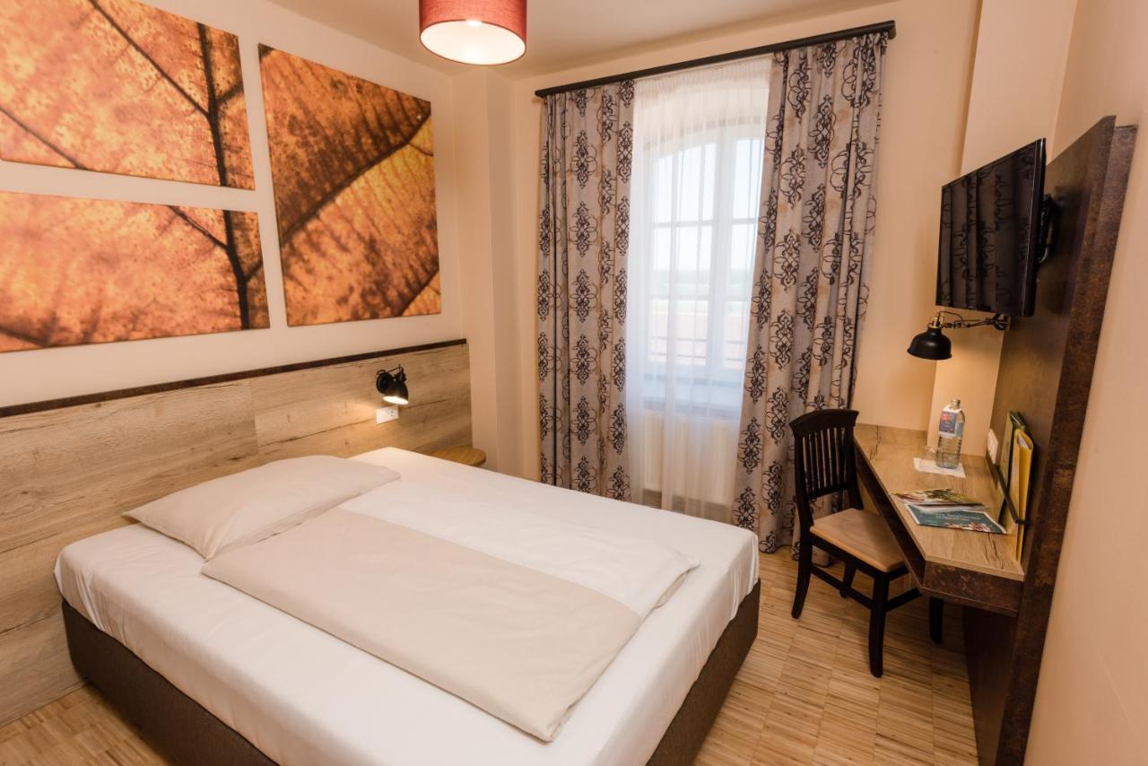 Jufa Hotel Fuerstenfeld Εξωτερικό φωτογραφία