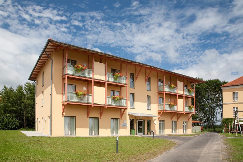 Jufa Hotel Fuerstenfeld Εξωτερικό φωτογραφία